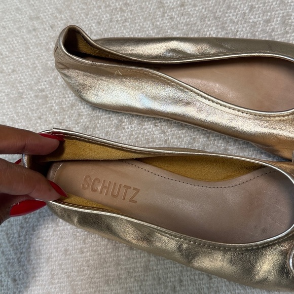 SCHUTZ Arissa Metallic Gold Leather Ballet Flat Size 6 - Picture 4 of 9